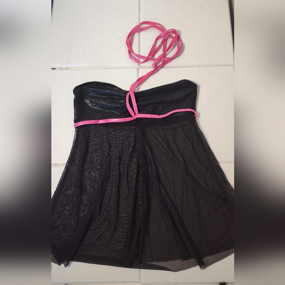 Chic Black Chemise with Pink Trim #547 - Picture 1 of 2